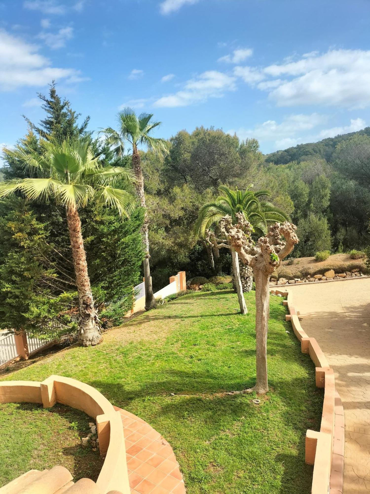 Son Bou By The Sea; Home With A Private Garden Exteriér fotografie